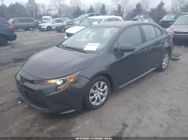5YFB4MDE5RP214625 2024 TOYOTA COROLLA - Image 2
