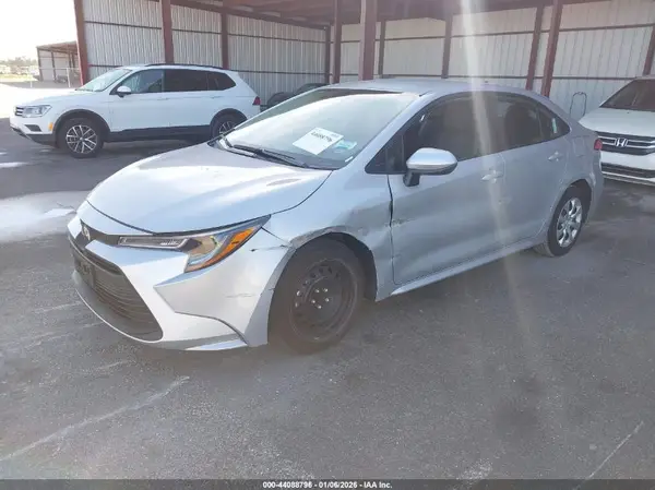 5YFB4MDE5SP235805 2025 TOYOTA COROLLA - Image 2