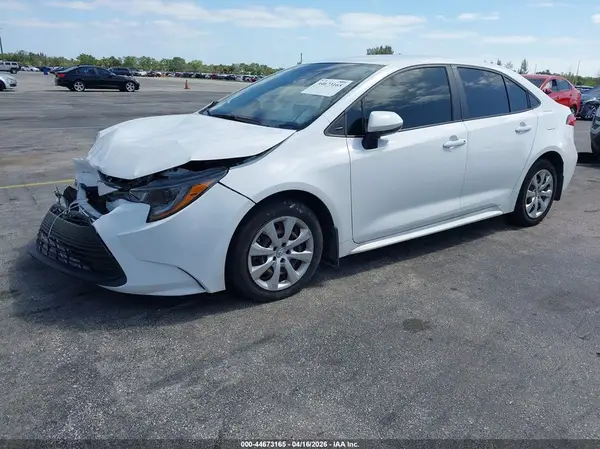 5YFB4MDE5SP241569 2025 TOYOTA COROLLA - Image 2