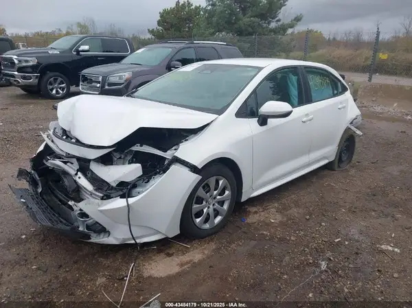 5YFB4MDE5SP246108 2025 TOYOTA COROLLA - Image 2
