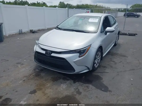 5YFB4MDE5SP263412 2025 TOYOTA COROLLA - Image 2