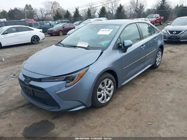 5YFB4MDE5SP275785 2025 TOYOTA COROLLA - Image 2
