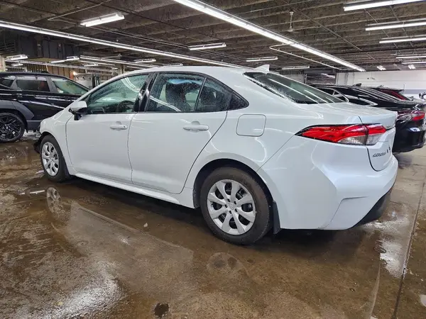 5YFB4MDE5SP278881 2025 TOYOTA COROLLA - Image 2