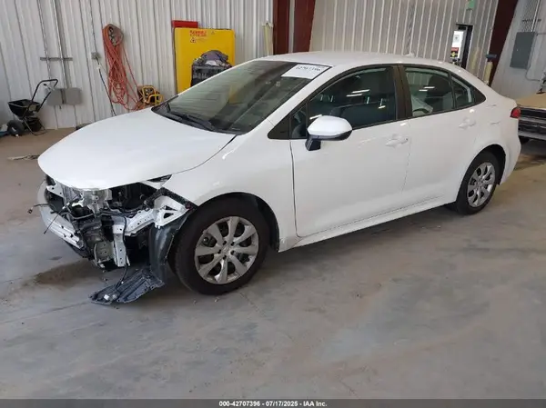 5YFB4MDE5SP297432 2025 TOYOTA COROLLA - Image 2
