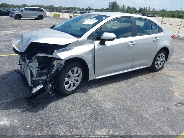 5YFB4MDE6PP004483 2023 TOYOTA COROLLA - Image 2