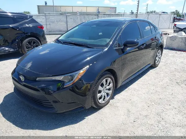 5YFB4MDE6PP006038 2023 TOYOTA COROLLA - Image 2