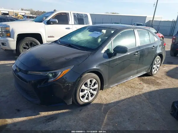 5YFB4MDE6PP070161 2023 TOYOTA COROLLA - Image 2