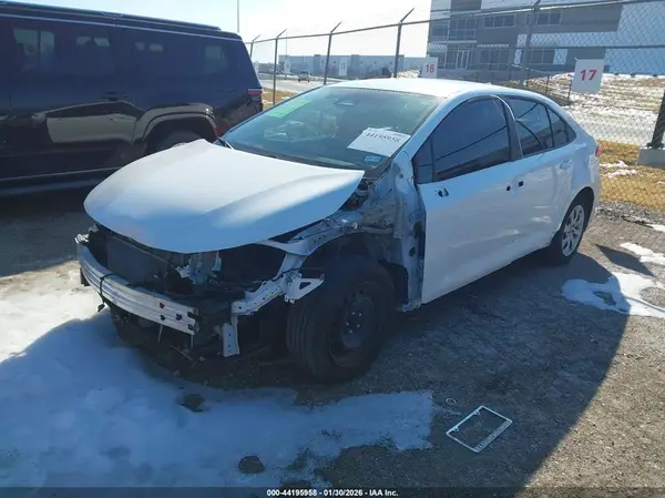 5YFB4MDE6PP071858 2023 TOYOTA COROLLA - Image 2