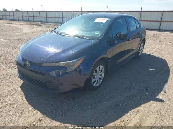 5YFB4MDE6RP112055 2024 TOYOTA COROLLA - Image 2