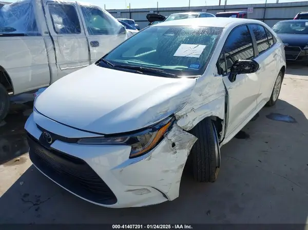 5YFB4MDE6RP139529 2024 TOYOTA COROLLA - Image 2