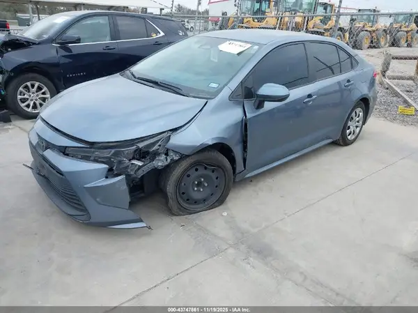 5YFB4MDE6RP175012 2024 TOYOTA COROLLA - Image 2