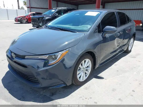 5YFB4MDE6RP205917 2024 TOYOTA COROLLA - Image 2