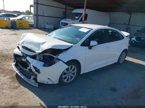 5YFB4MDE6RP212379 2024 TOYOTA COROLLA - Image 2
