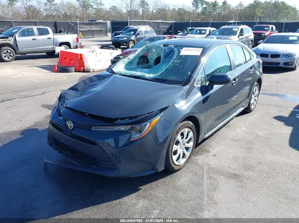 5YFB4MDE6SP232590 2025 TOYOTA COROLLA - Image 2