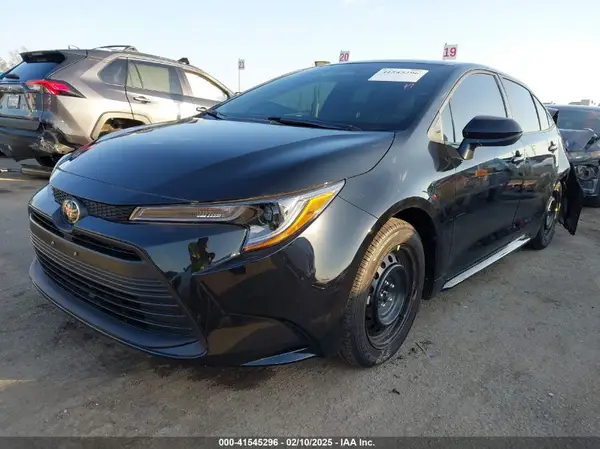 5YFB4MDE6SP235537 2025 TOYOTA COROLLA - Image 2