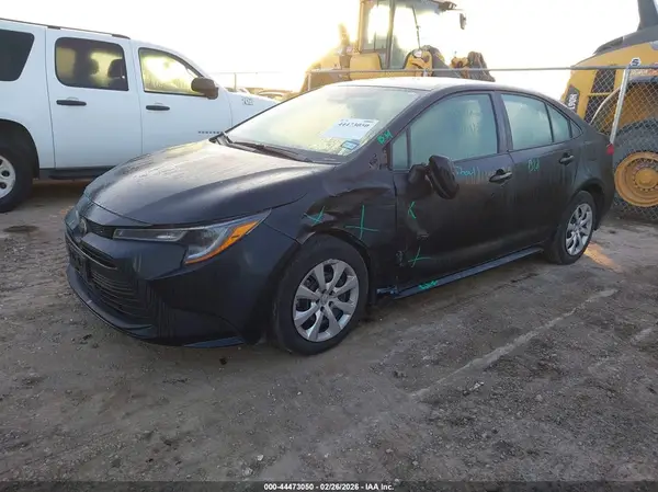 5YFB4MDE6SP235697 2025 TOYOTA COROLLA - Image 2