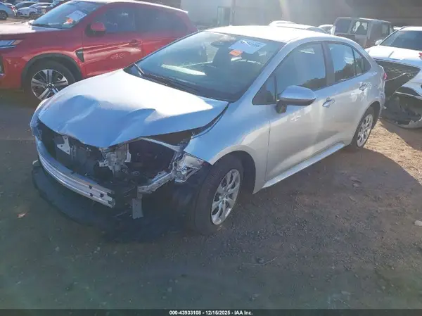 5YFB4MDE6SP235702 2025 TOYOTA COROLLA - Image 2