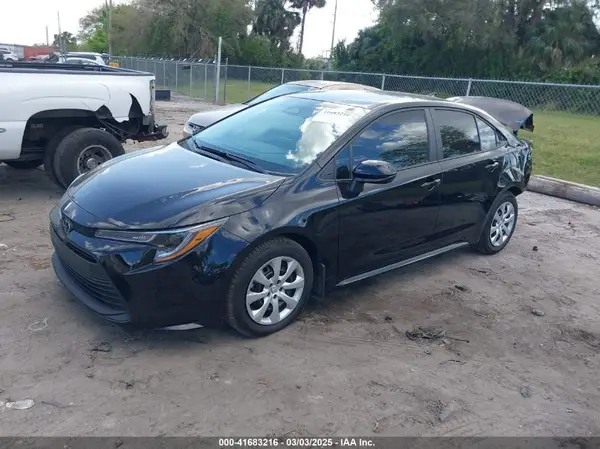 5YFB4MDE6SP244304 2025 TOYOTA COROLLA - Image 2