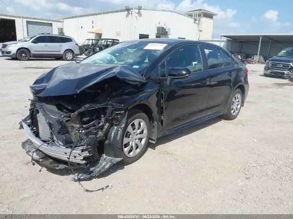 5YFB4MDE6SP253987 2025 TOYOTA COROLLA - Image 2