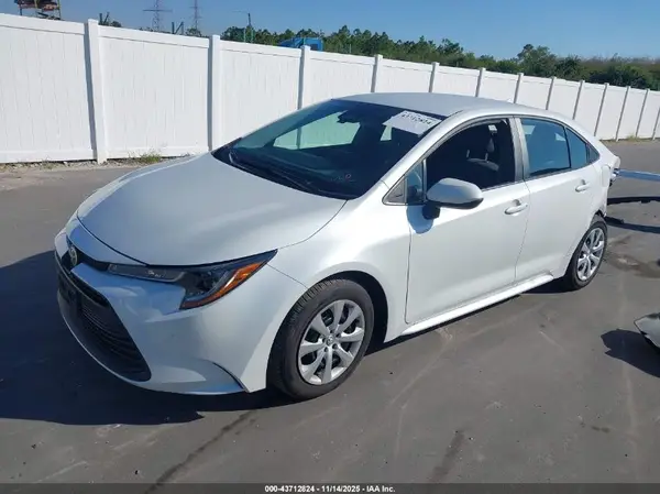 5YFB4MDE6SP257912 2025 TOYOTA COROLLA - Image 2
