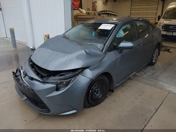 5YFB4MDE6SP270451 2025 TOYOTA COROLLA - Image 2