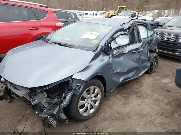 5YFB4MDE6SP275410 2025 TOYOTA COROLLA - Image 2