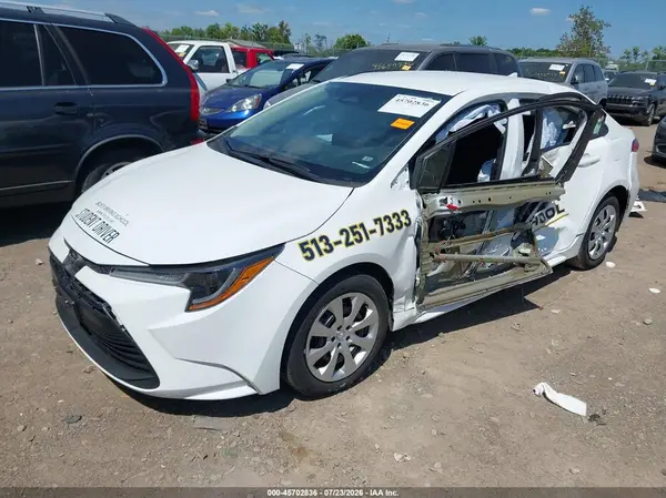 5YFB4MDE6SP282678 2025 TOYOTA COROLLA - Image 2