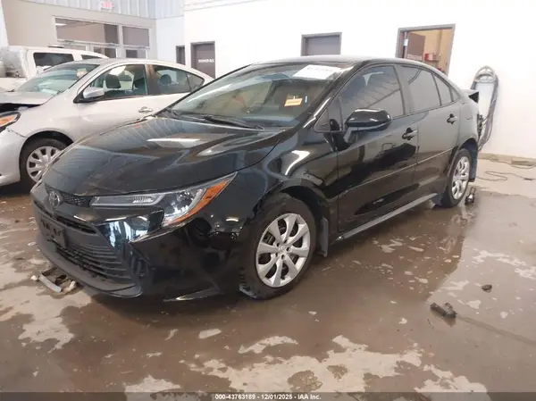 5YFB4MDE6SP295270 2025 TOYOTA COROLLA - Image 2