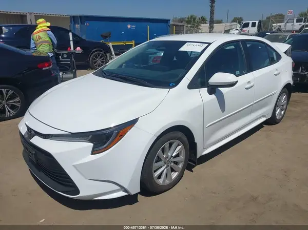 5YFB4MDE6SP303755 2025 TOYOTA COROLLA - Image 2