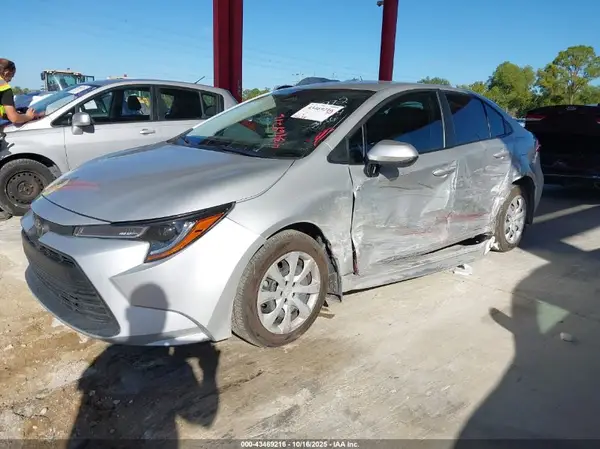 5YFB4MDE6SP313136 2025 TOYOTA COROLLA - Image 2