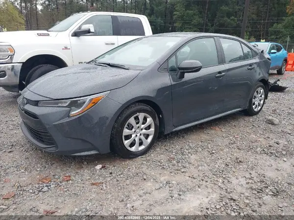 5YFB4MDE6SP322421 2025 TOYOTA COROLLA - Image 2