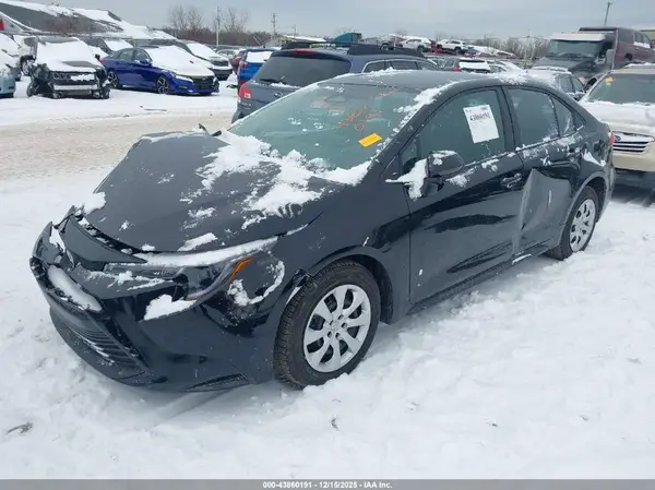5YFB4MDE6SP327702 2025 TOYOTA COROLLA - Image 2
