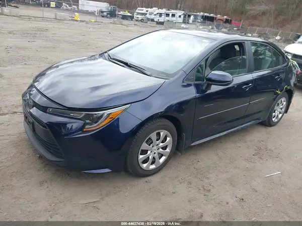 5YFB4MDE6SP329563 2025 TOYOTA COROLLA - Image 2
