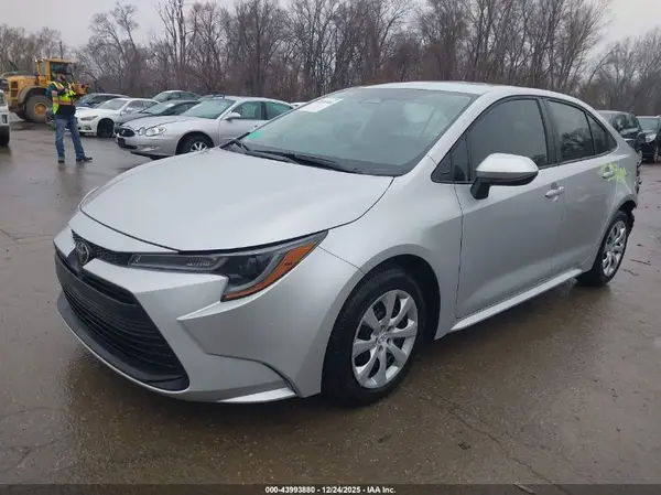 5YFB4MDE6SP345553 2025 TOYOTA COROLLA - Image 2