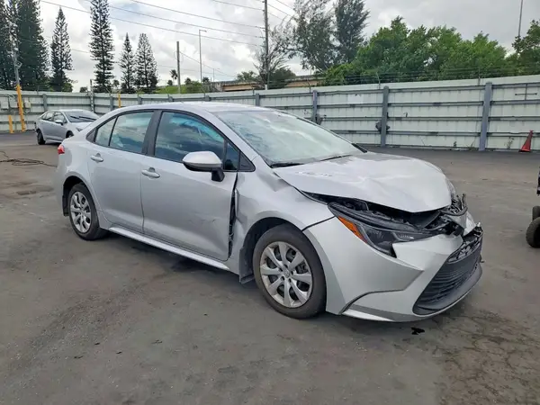 2026 TOYOTA COROLLA COPART lot 58419396 auction photo 4