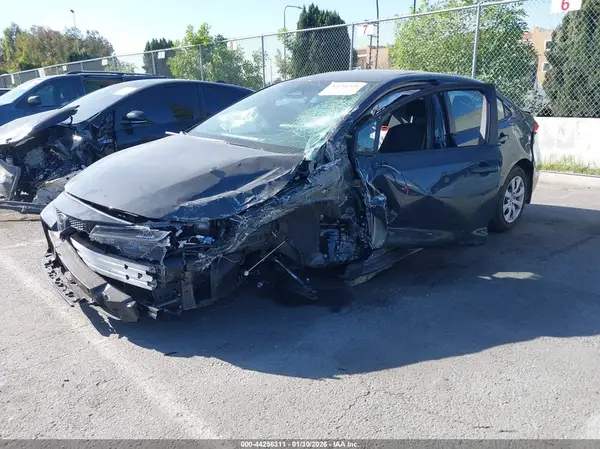 5YFB4MDE6TP385911 2026 TOYOTA COROLLA - Image 2