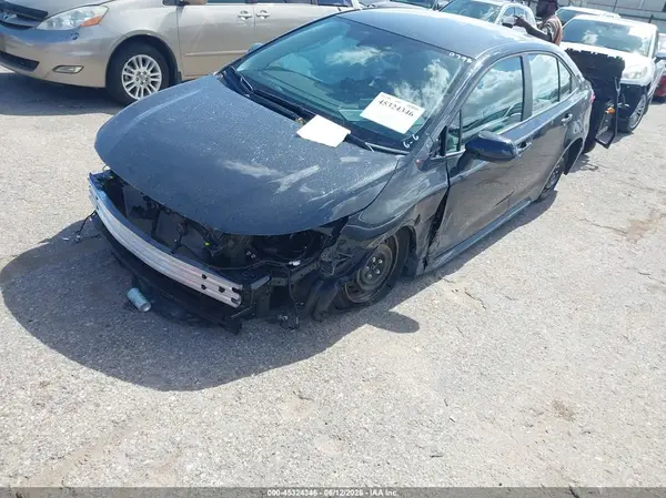 5YFB4MDE6TP450398 2026 TOYOTA COROLLA - Image 2