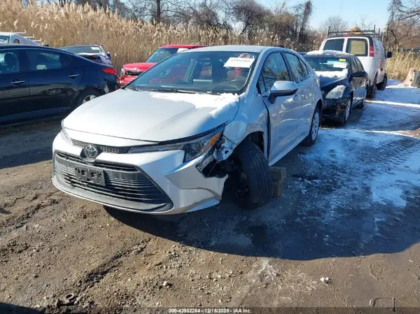 5YFB4MDE7PP001625 2023 TOYOTA COROLLA - Image 2