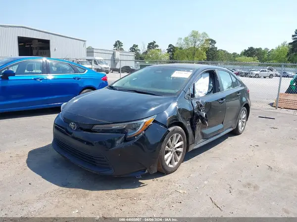 5YFB4MDE7PP007425 2023 TOYOTA COROLLA - Image 2