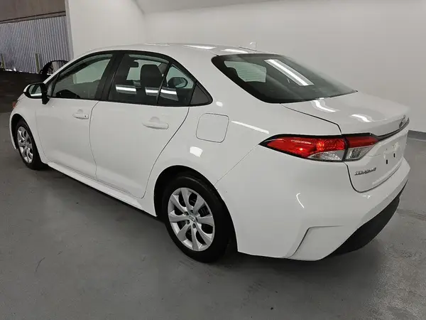 5YFB4MDE7PP012401 2023 TOYOTA COROLLA - Image 2