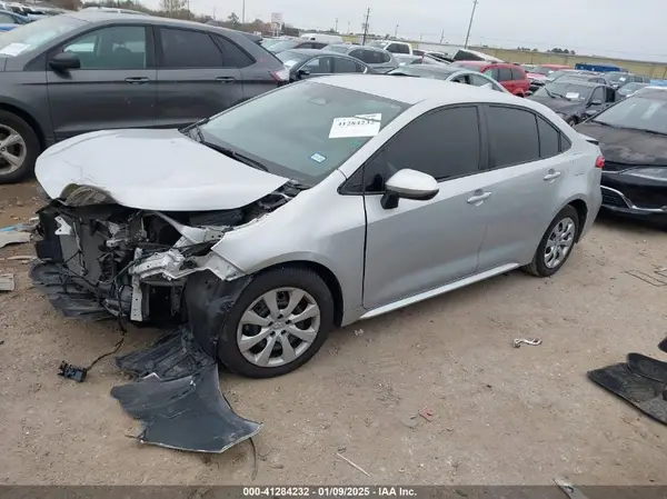 5YFB4MDE7PP042630 2023 TOYOTA COROLLA - Image 2