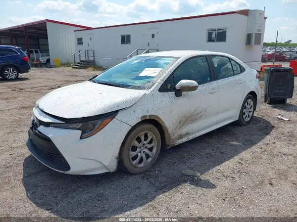 5YFB4MDE7RP093726 2024 TOYOTA COROLLA - Image 2