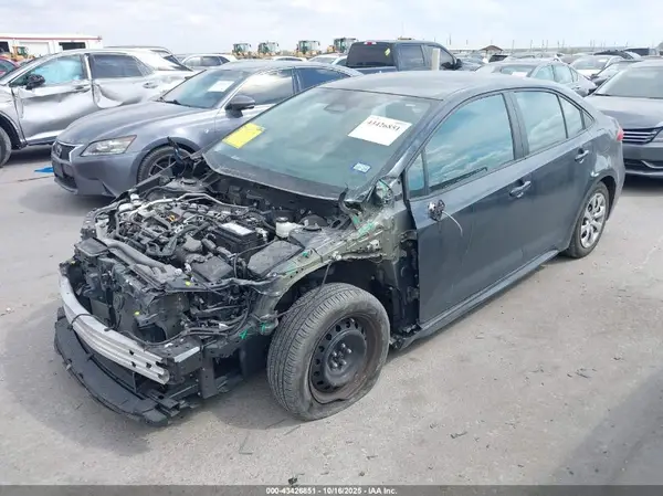 5YFB4MDE7RP093919 2024 TOYOTA COROLLA - Image 2