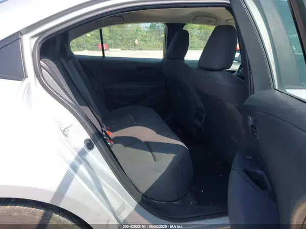 5YFB4MDE7RP100478 2024 TOYOTA COROLLA - Image 8