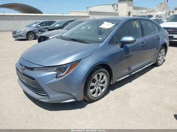 5YFB4MDE7RP102103 2024 TOYOTA COROLLA - Image 2