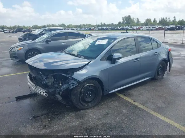 5YFB4MDE7RP103879 2024 TOYOTA COROLLA - Image 2