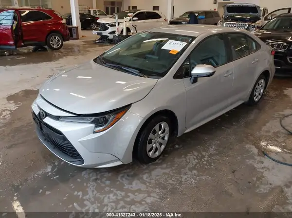 5YFB4MDE7RP104398 2024 TOYOTA COROLLA - Image 2