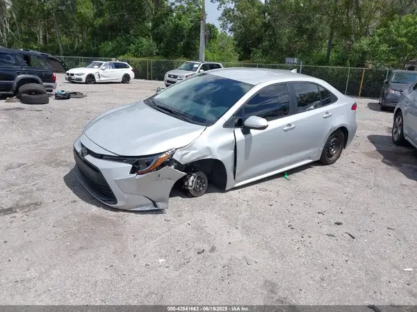 5YFB4MDE7RP107267 2024 TOYOTA COROLLA - Image 2