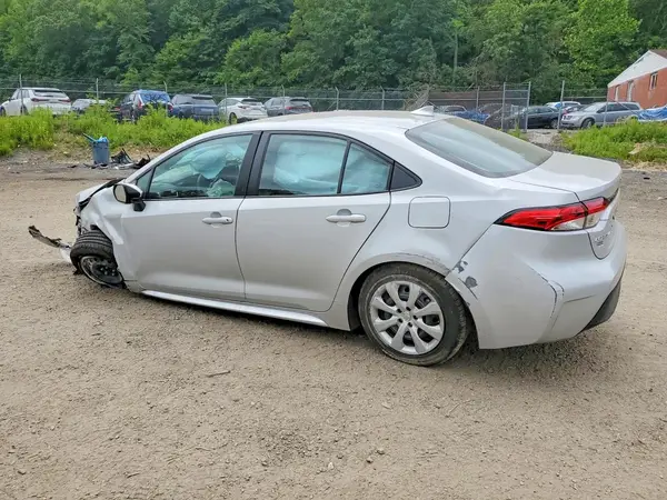 5YFB4MDE7RP108015 2024 TOYOTA COROLLA - Image 2