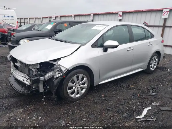 5YFB4MDE7RP130208 2024 TOYOTA COROLLA - Image 2